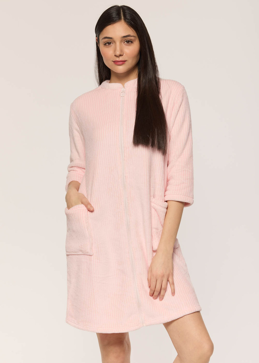 robe with zipper